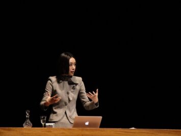 316E7A6F-2A00-4A2A-855D-D5E3C2863D03